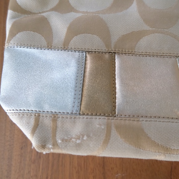 Coach Bag - Picture 7 of 12